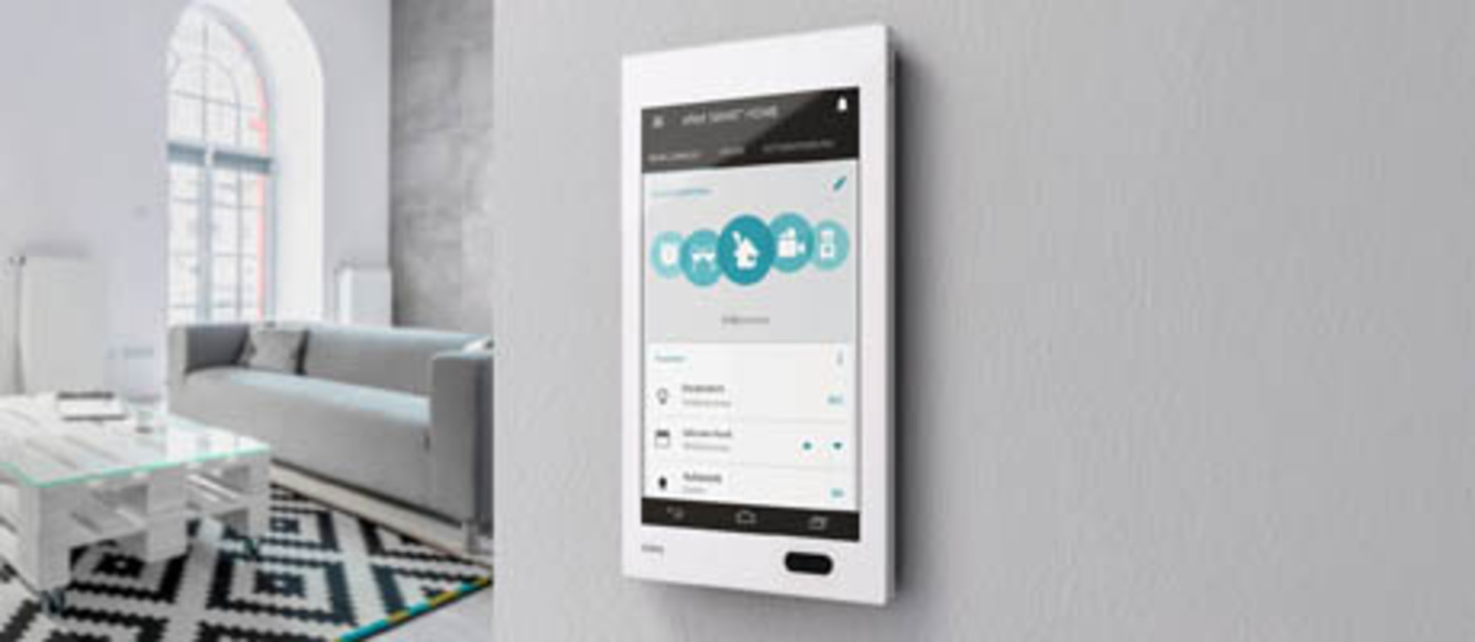 Bedienzentrale Gira G1 bei ELEKTRO GMBH in Oranienbaum